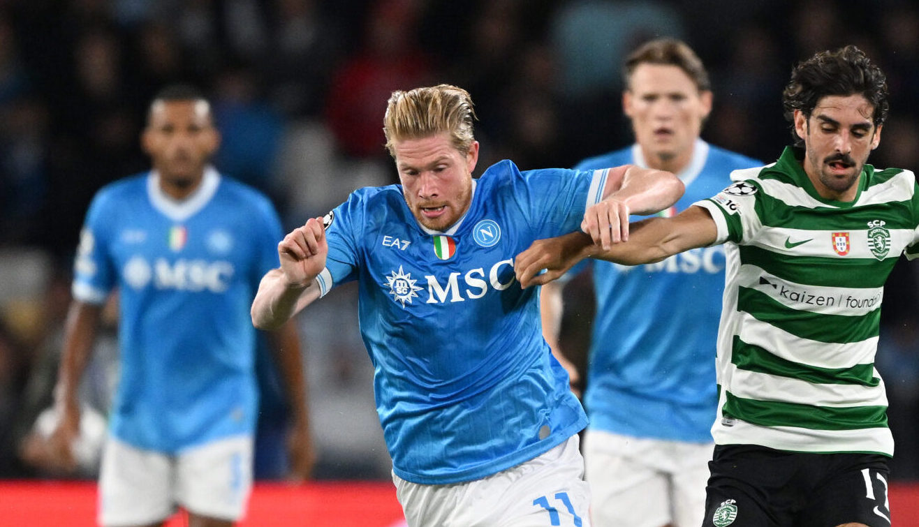 Kevin De Bruyne of SSC Napoli battles for possession with Francisco Trincao of Sporting Clube de Portugal during the UEFA Champions League 2025/26 League Phase MD2 match between SSC Napoli and Sporting Clube de Portugal at Stadio Diego Armando Maradona on October 01, 2025 in Naples, Italy.