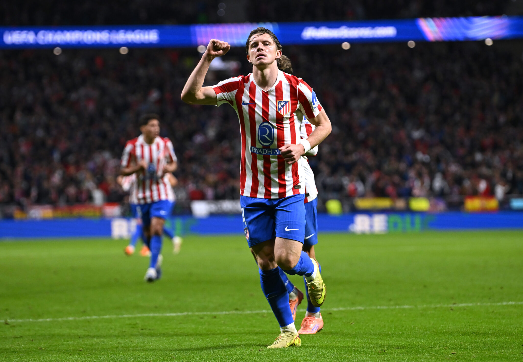 Manchester United shortlist midfield duo as part of January plan