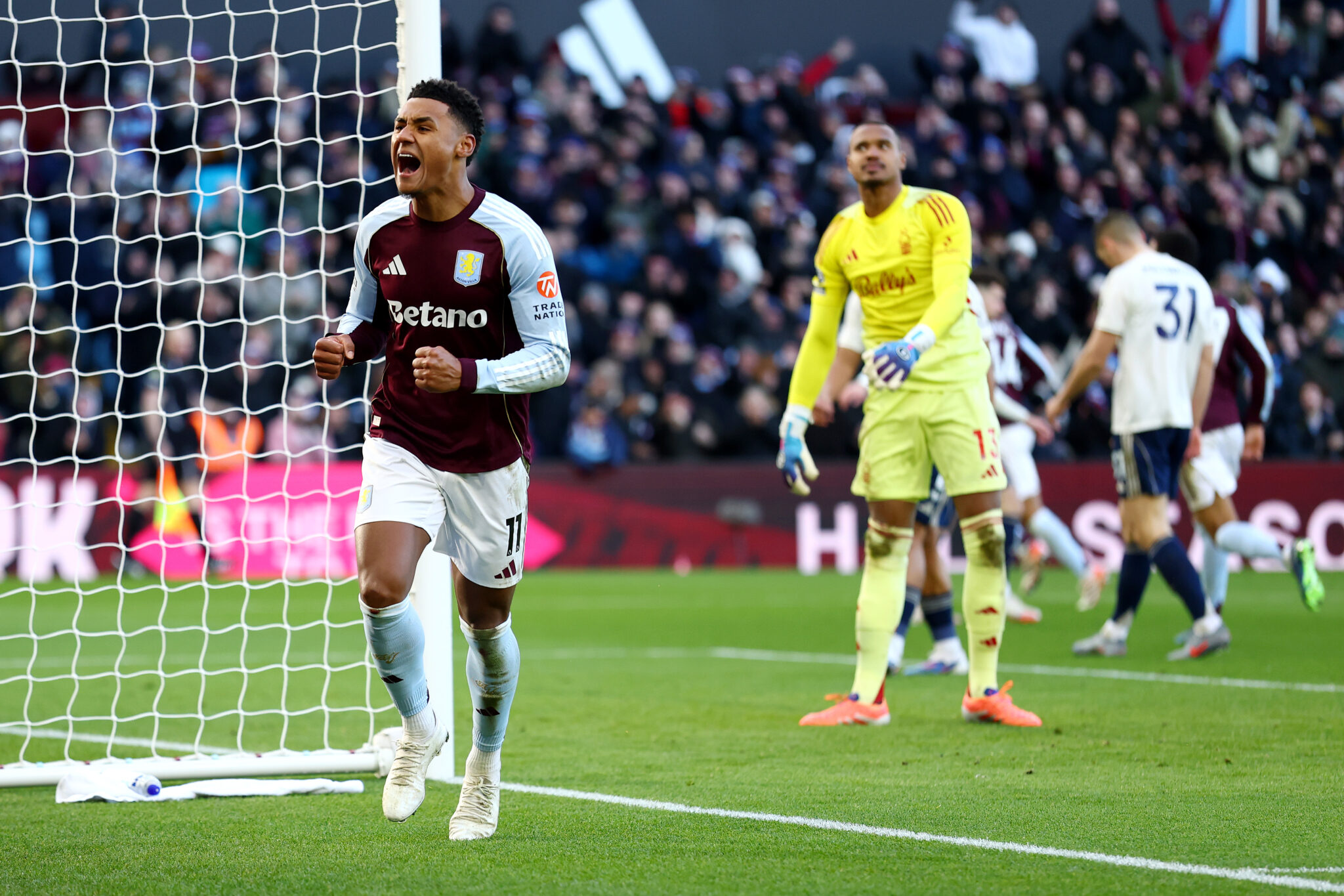Aston Villa eye signings to boost Premier League title bid