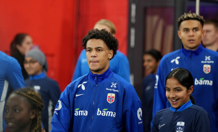 Borussia Dortmund set sights on Manchester City winger Oscar Bobb.