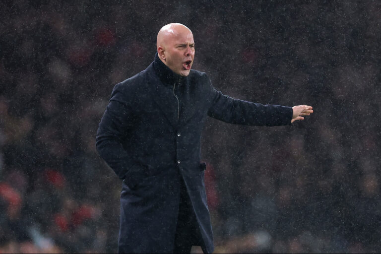 Former Liverpool midfielder says Newcastle clash a 'huge game for Arne Slot'