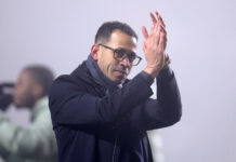 Rosenior ‘excited for the future’ following opening Chelsea win Liam Rosenior, Manager of Chelsea, applauds the fans after the Emirates FA Cup Third Round match between Charlton Athletic and Chelsea at The Valley on January 10, 2026 in London, England.