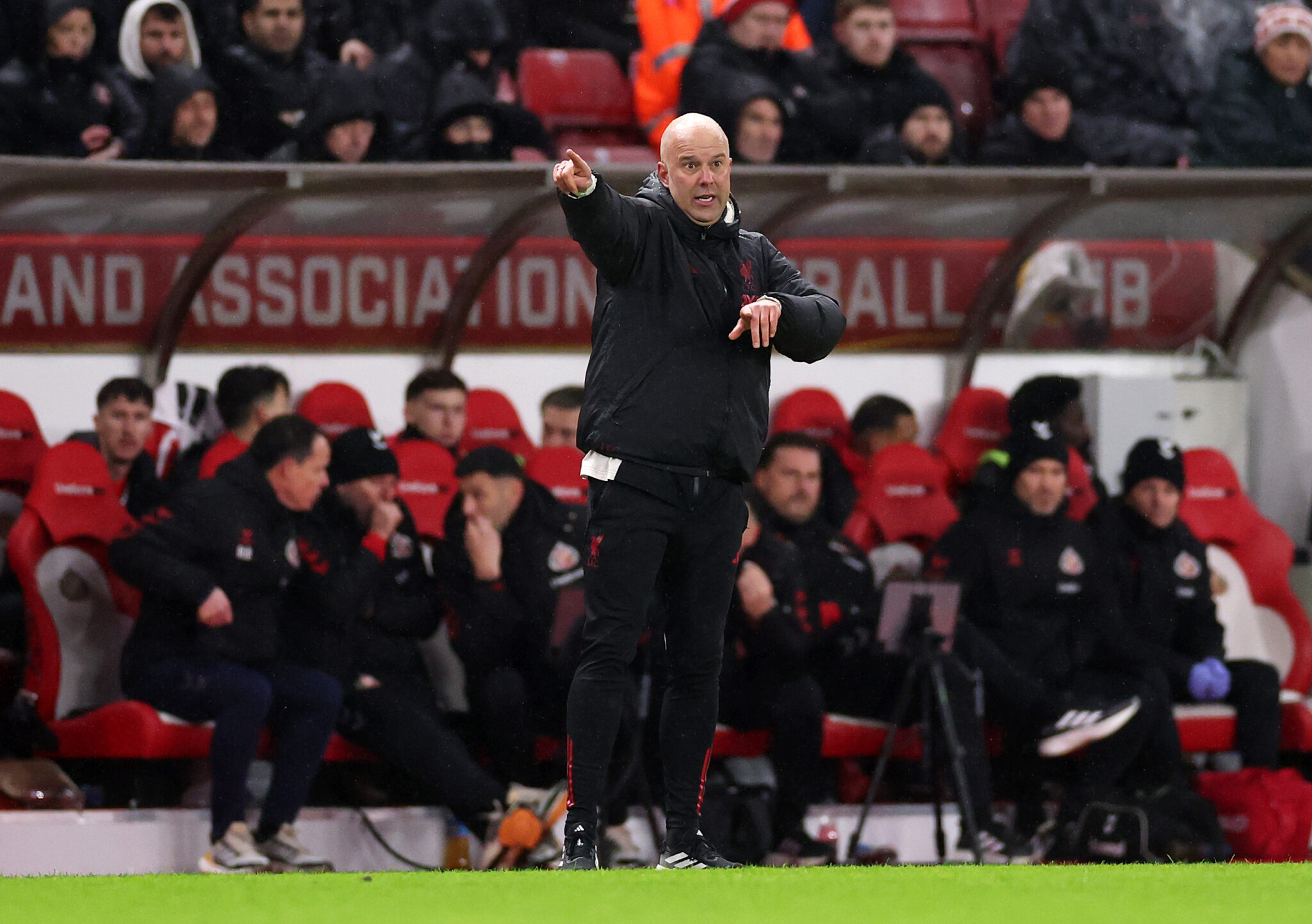 Slot challenges Liverpool to find consistency after Sunderland win