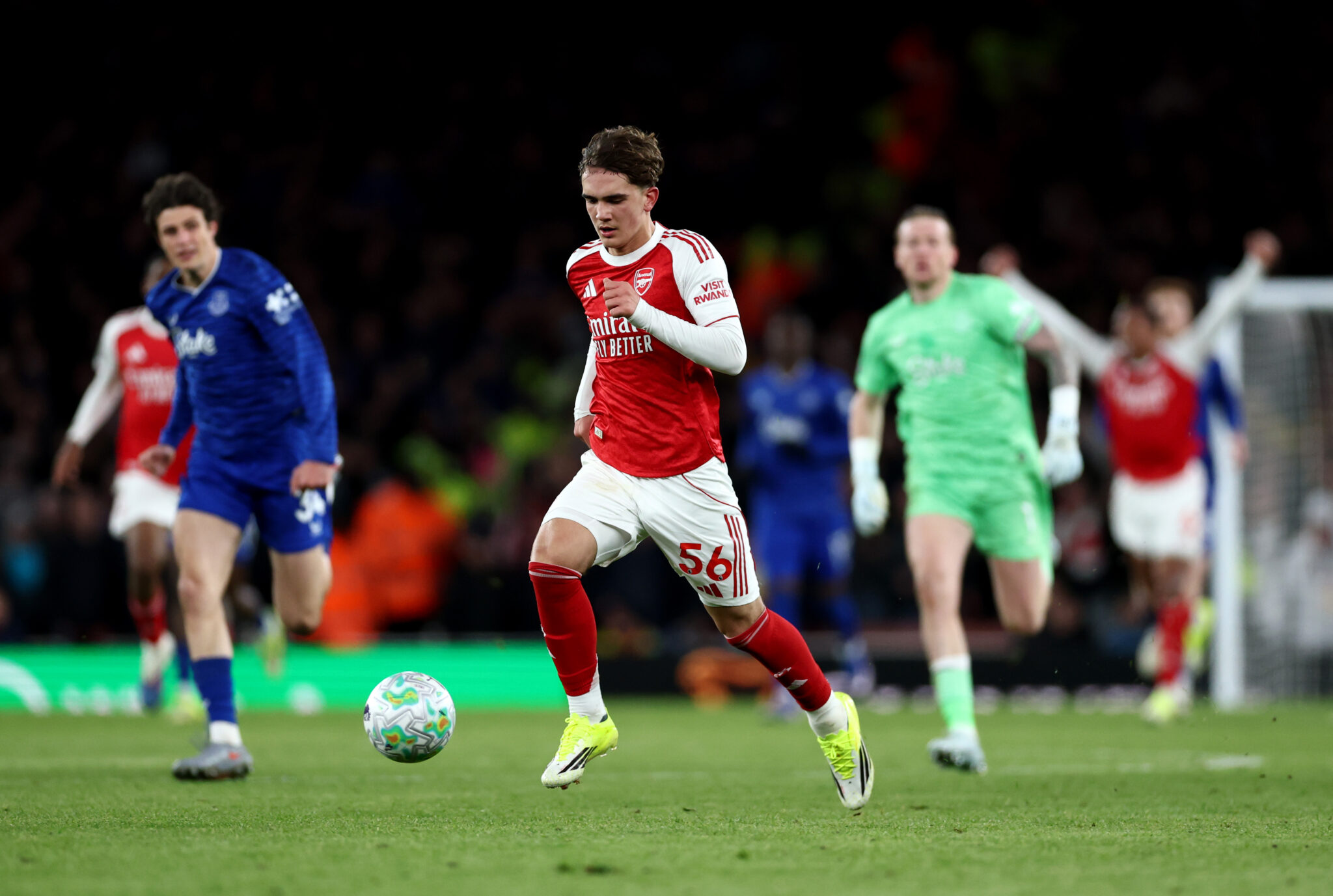 Arteta urges Arsenal teen Dowman to stay grounded