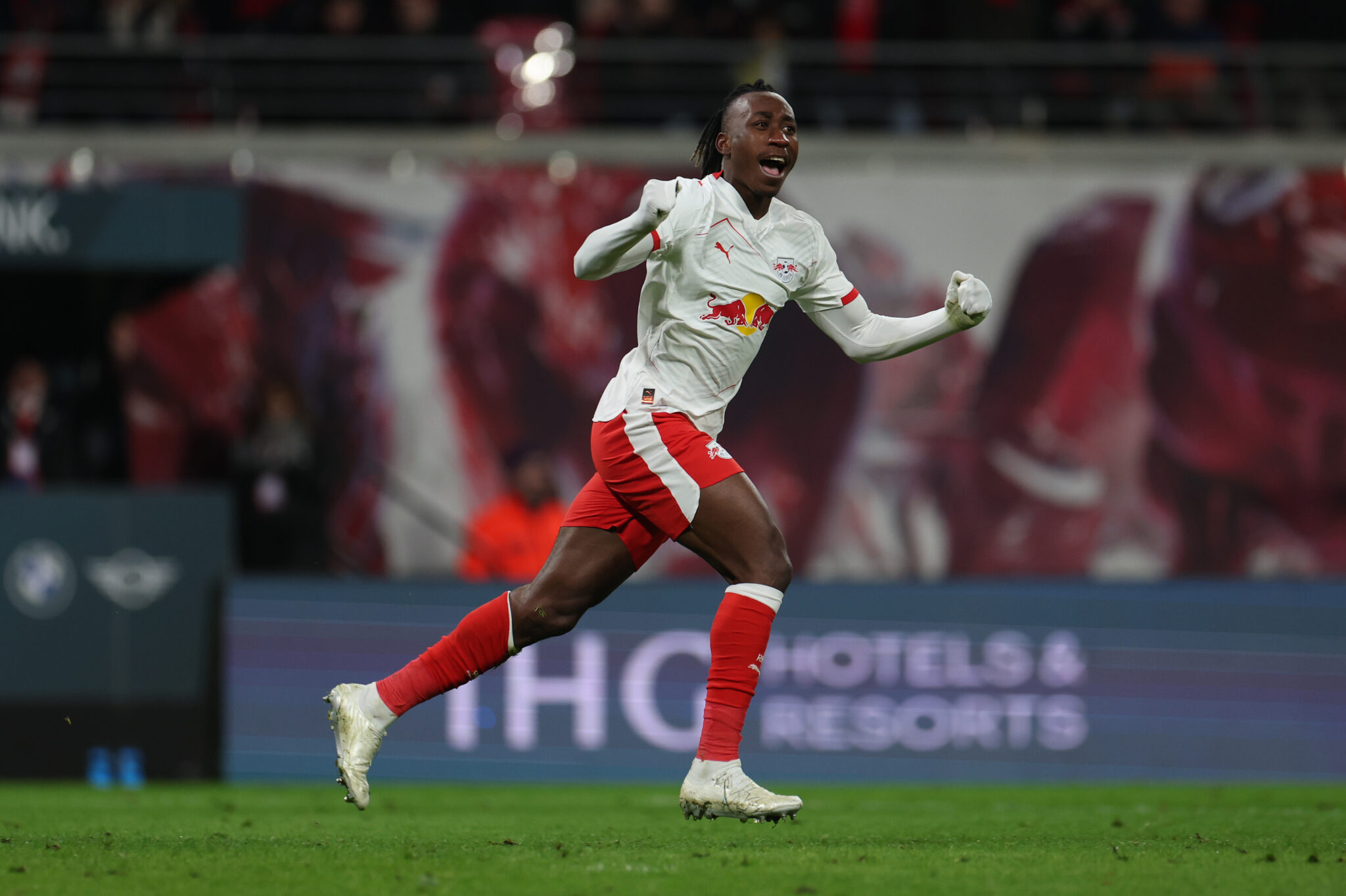 Man United and Liverpool boost as Bayern cool on Diomande