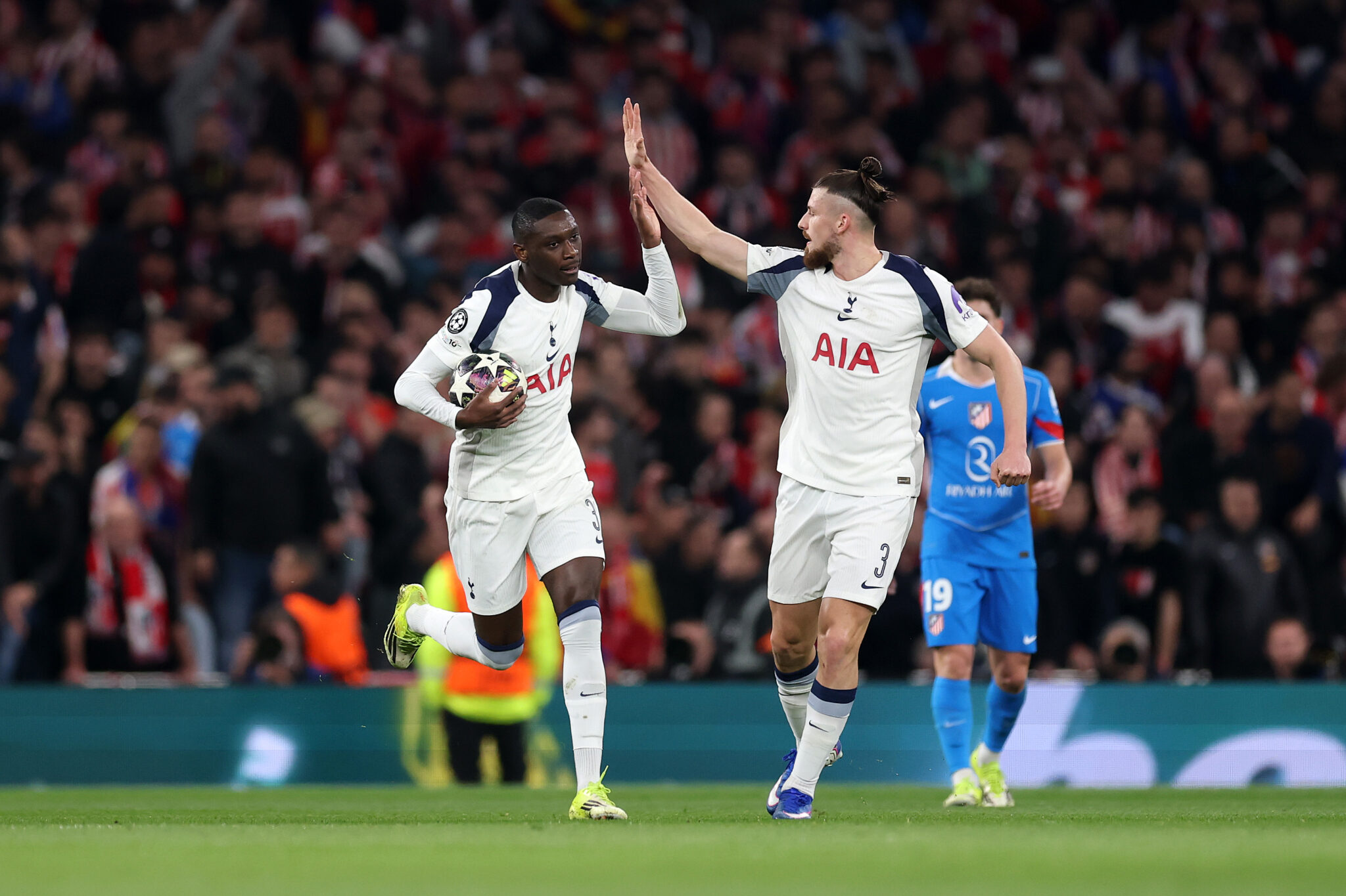 Spurs star targets Juventus return as PSG plot striker swap