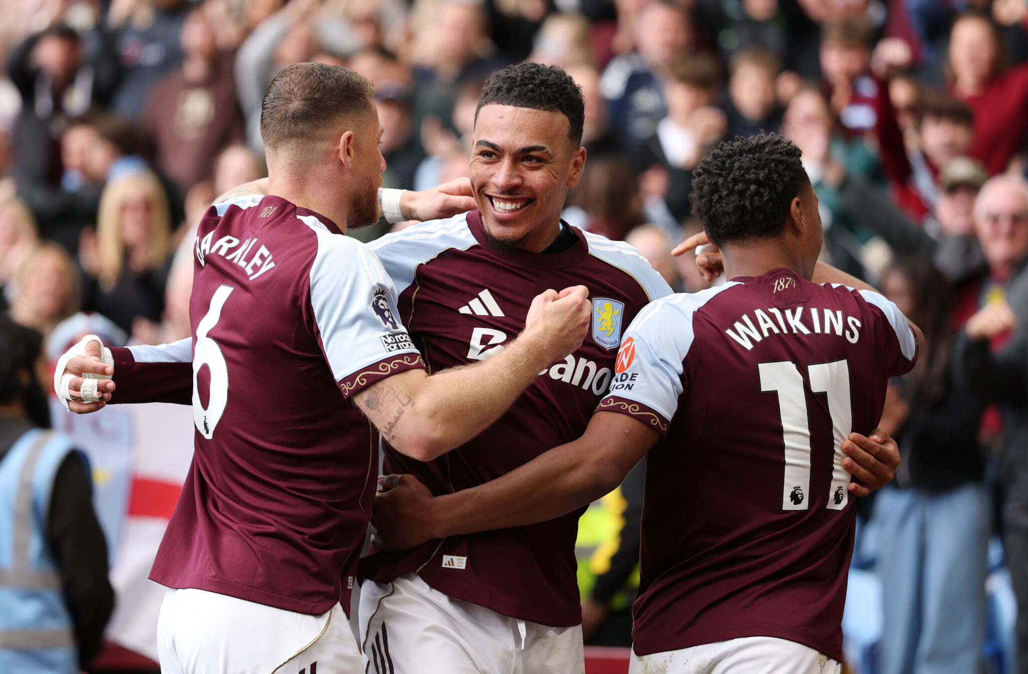 Emery ecstatic as Villa survive 'losing minds' to beat Sunderland