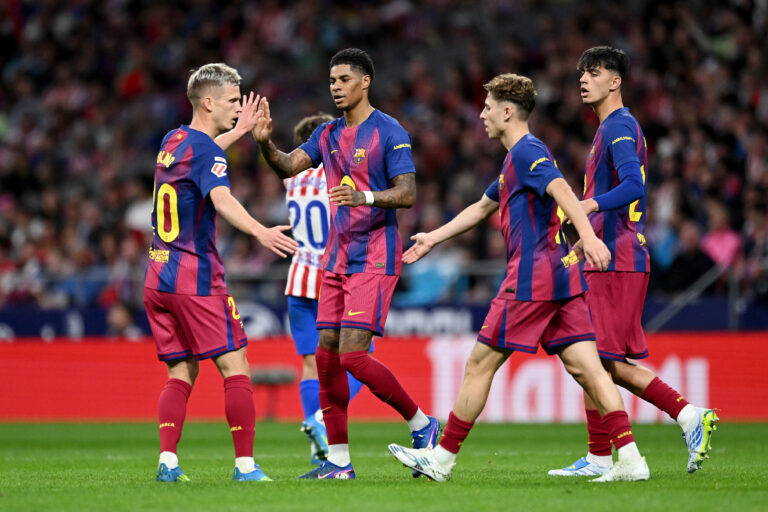 Ferdinand says Barcelona could commit 'robbery' on Rashford transfer.