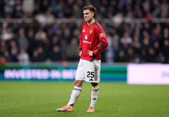 Manchester United set Manuel Ugarte asking price