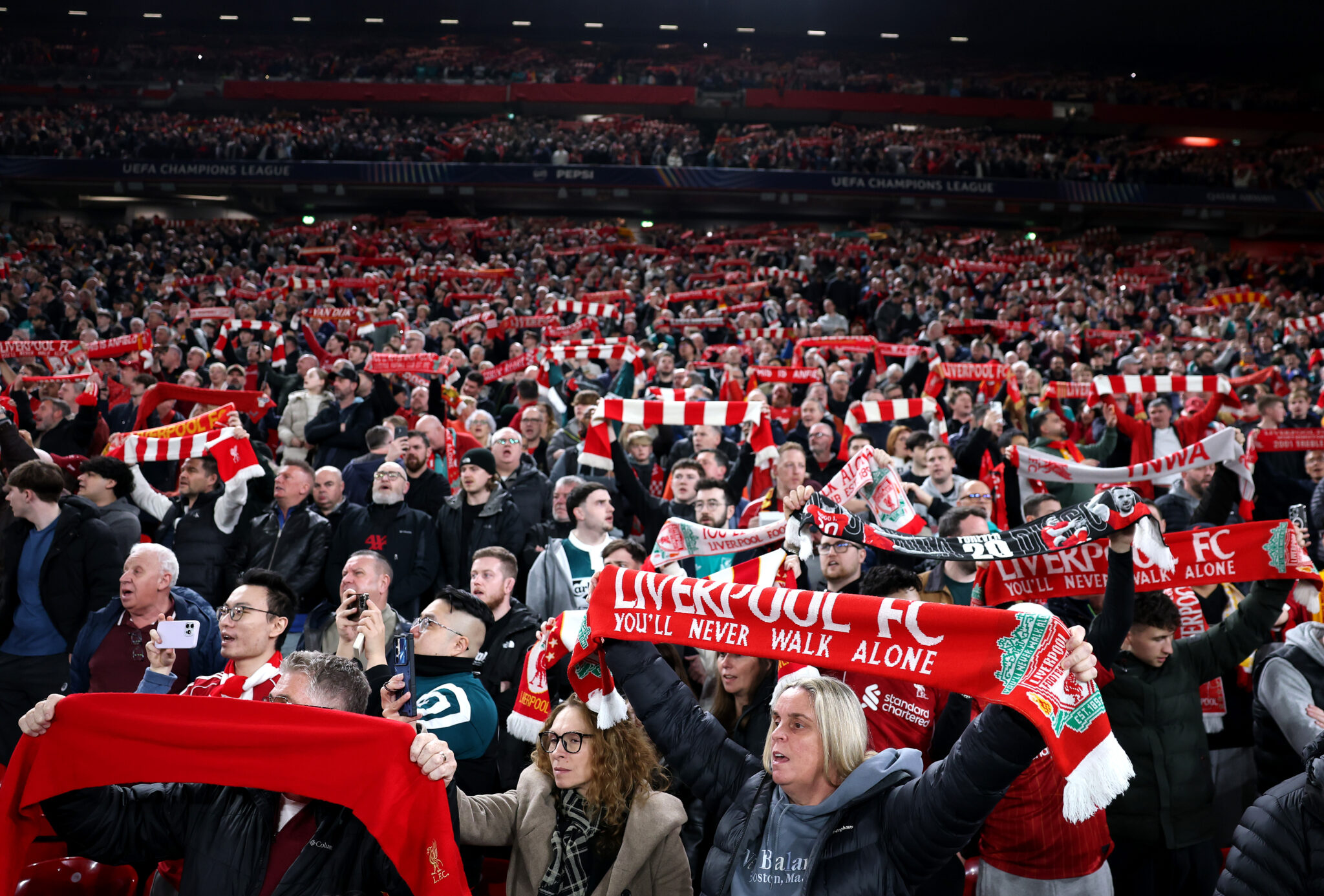 Slot calls on Anfield to 'find extra gear' against PSG tonight