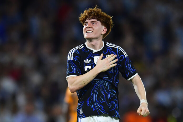 Strasbourg midfielder Valentín Barco has agreed personal terms to join Chelsea