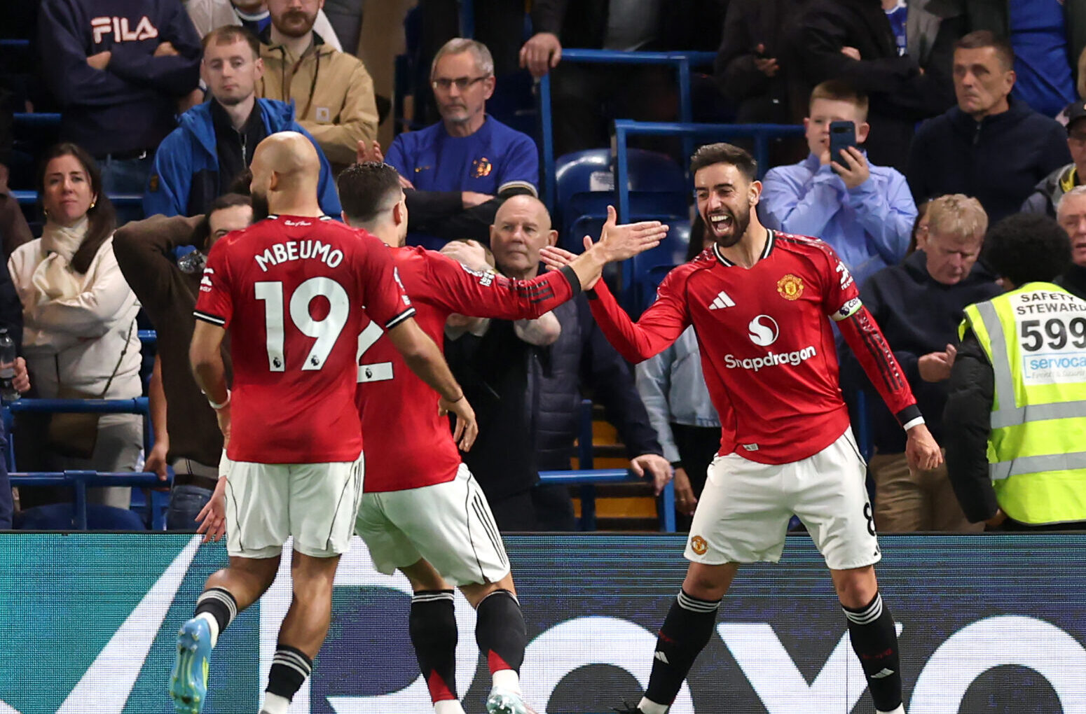 Man Utd tighten grip on top four with win over Chelsea