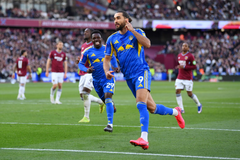 Leeds beat West Ham in FA Cup quarter-finals