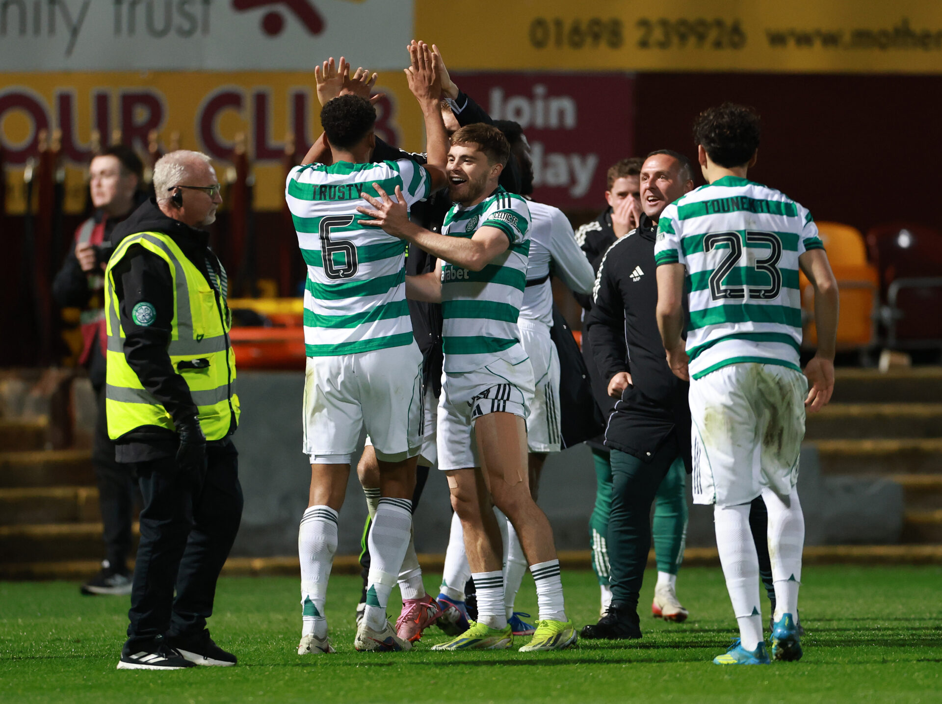 Hearts manager McInnes slams ‘disgusting’ Celtic penalty