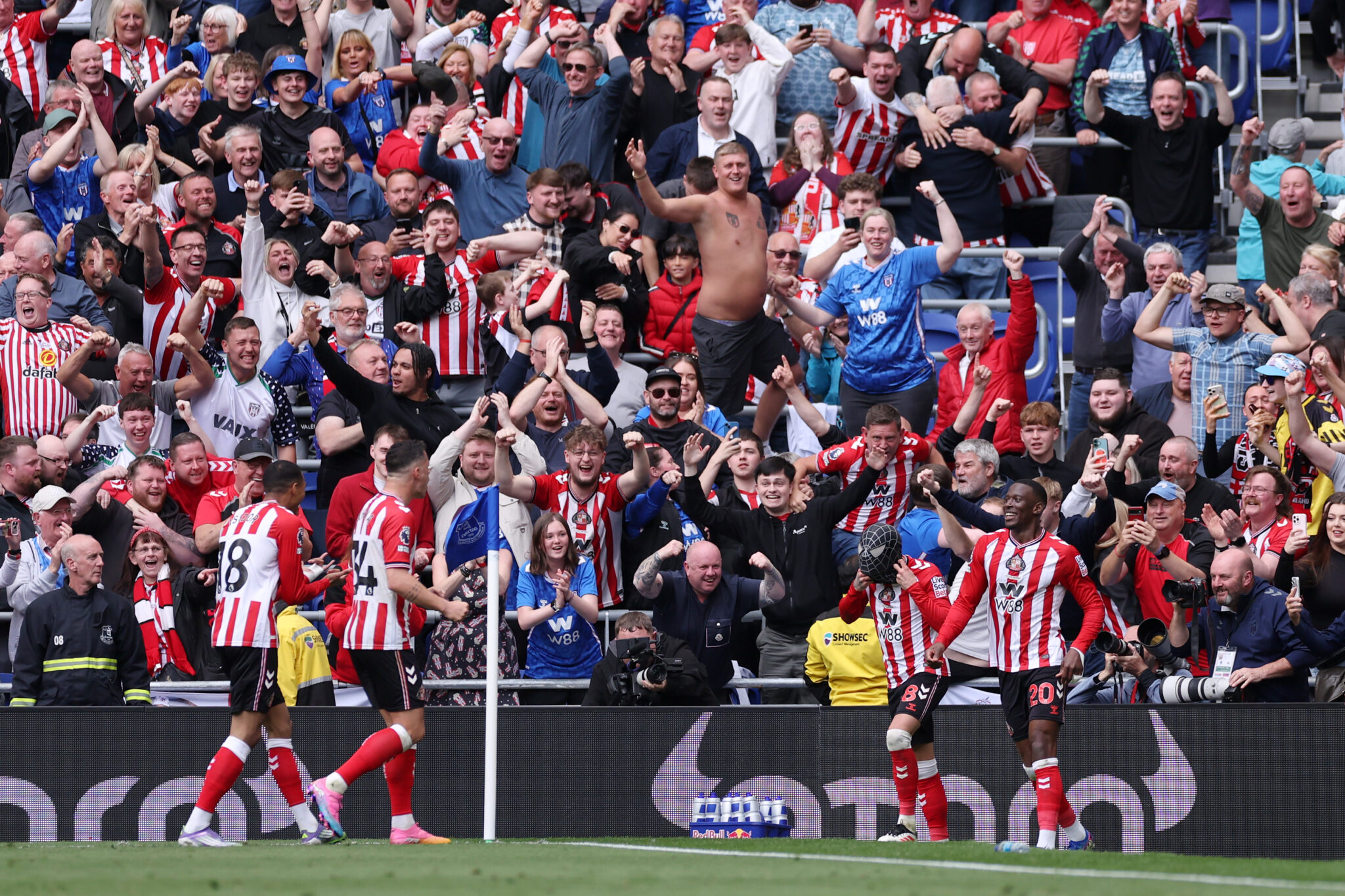 Sunderland's Le Fee reveals reason for Spiderman celebration