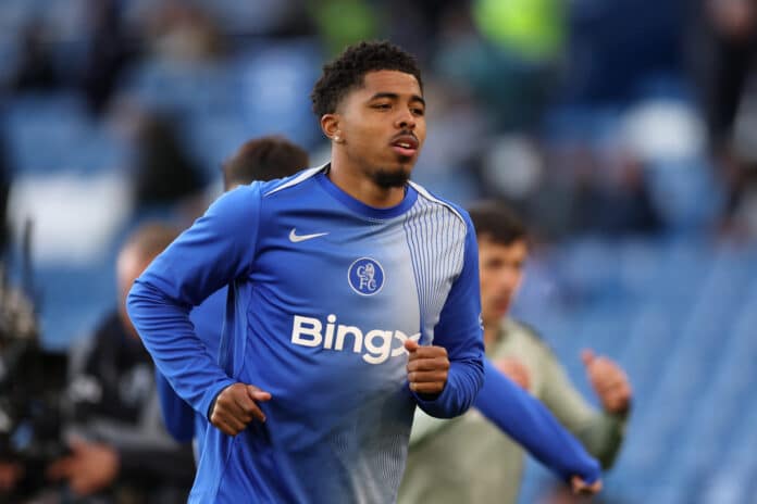 The representatives of Chelsea centre-back Wesley Fofana have offered the defender's services to Barcelona.