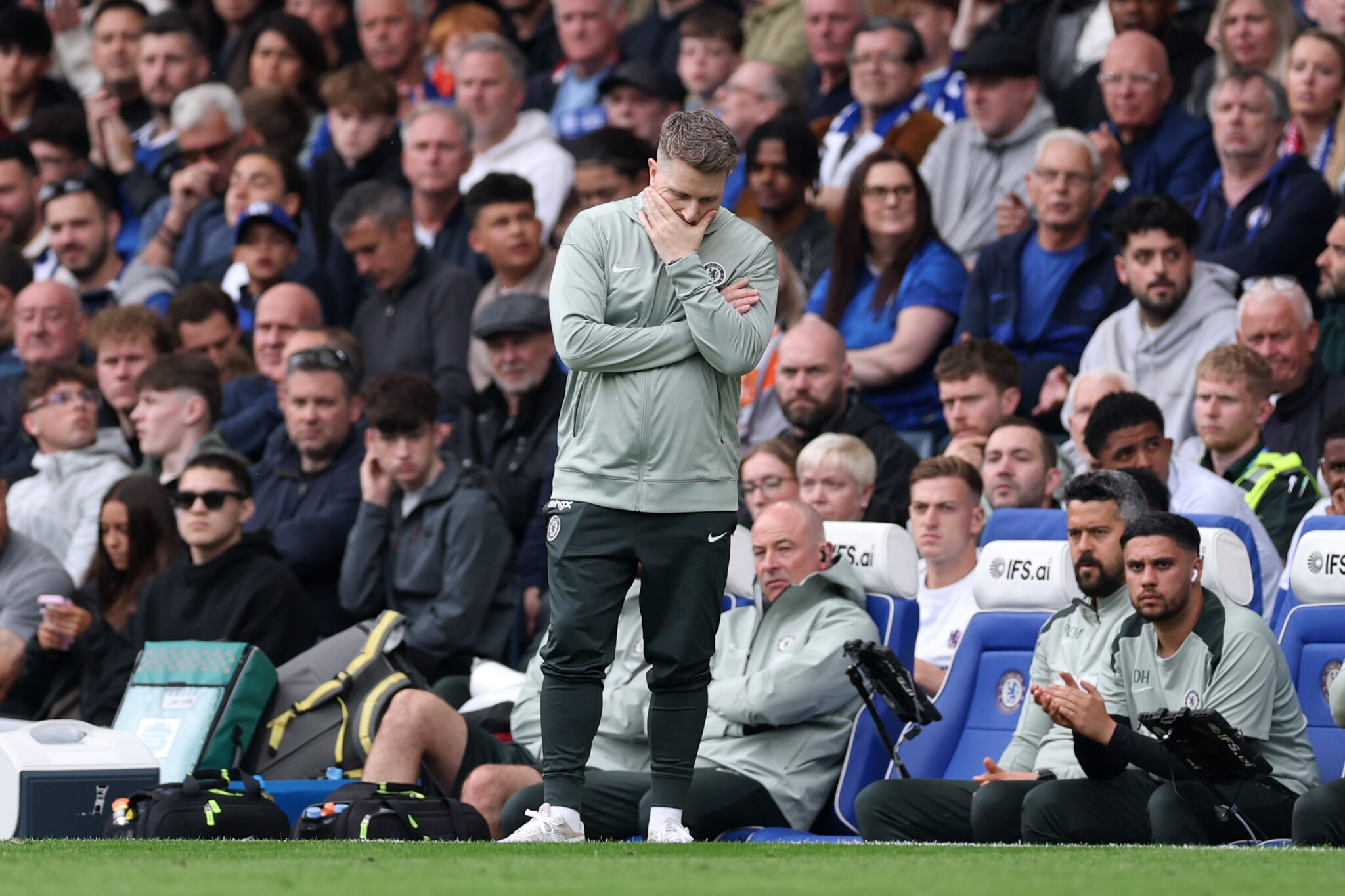 Chelsea interim manager Calum McFarlane is dejected during the Premier League match between Chelsea and Nottingham Forest at Stamford Bridge on May 04, 2026 in London, England.