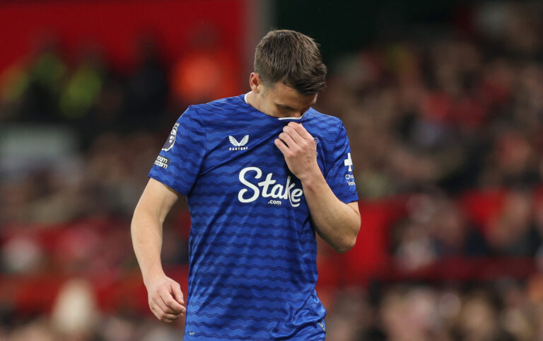 Seamus Coleman of Everton reacts as he leaves the pitch after sustaining an injury during the Premier League match between Manchester United and Everton at Old Trafford on November 24, 2025 in Manchester, England.
