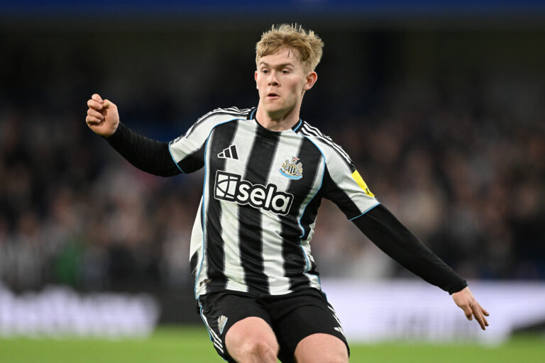 Manchester United plot signing Newcastle’s Lewis Hall