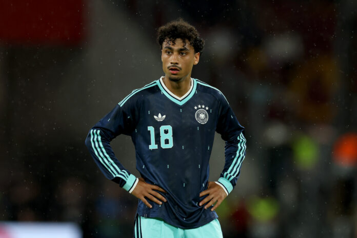 Bayern Munich are closing in on the signing of Nathaniel Brown from Eintracht Frankfurt.