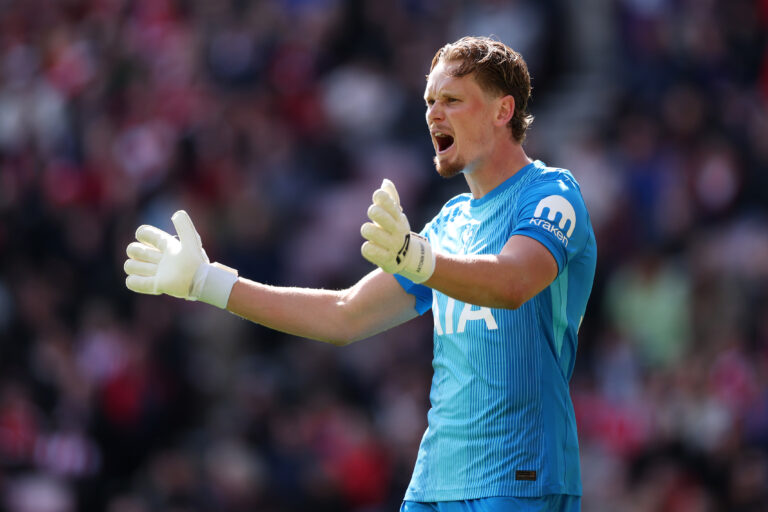 Kinsky signs new five-year Spurs deal as De Zerbi's no 1