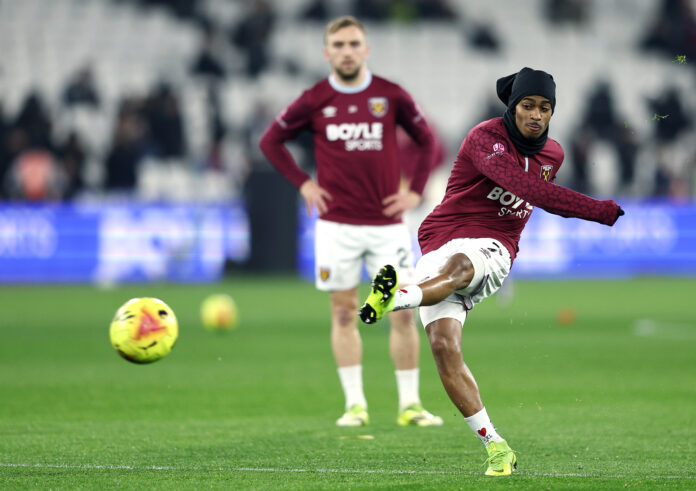 Crysencio Summerville of West Ham United warms up prior to the Premier League match between West Ham United and Man Utd at London Stadium on February 10, 2026 in London, England.