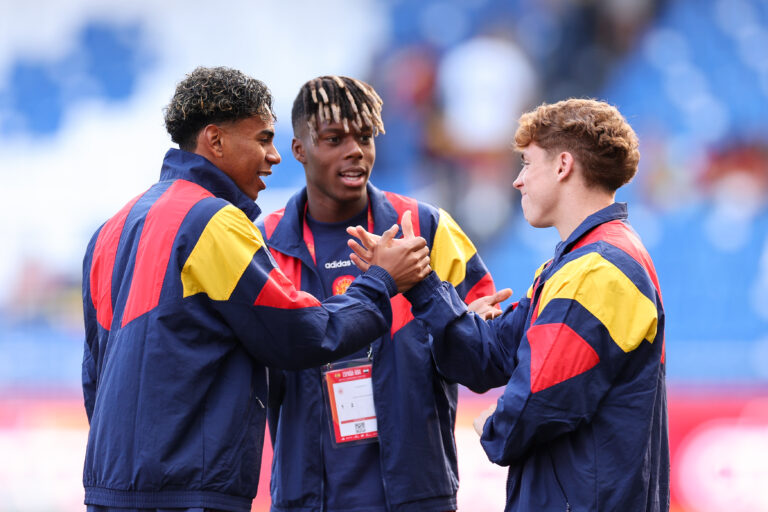 Liverpool winger Victor Munoz with Lamine Yamal and Nico Williams of Spain interact prior to the international friendly match between Spain and Iraq at Riazor Stadium on June 04, 2026 in La Coruna, Spain.