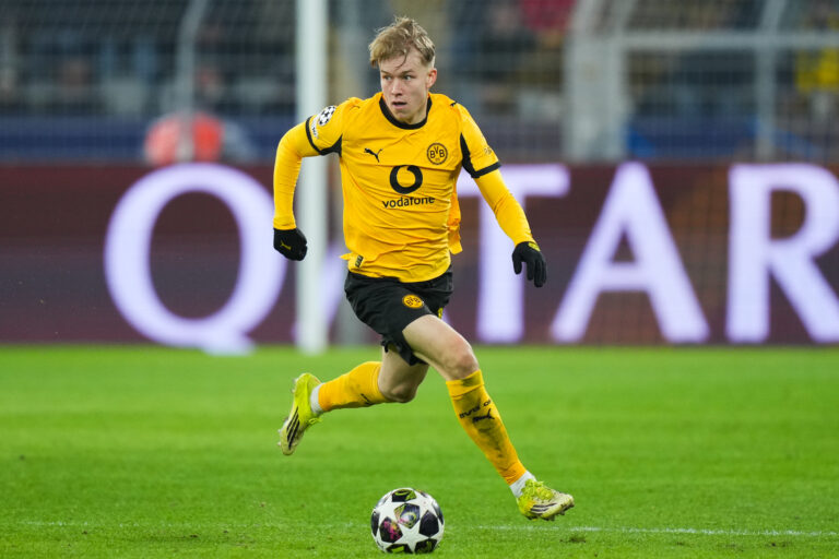 Liverpool draw up plan to sign Dortmund's Daniel Svensson