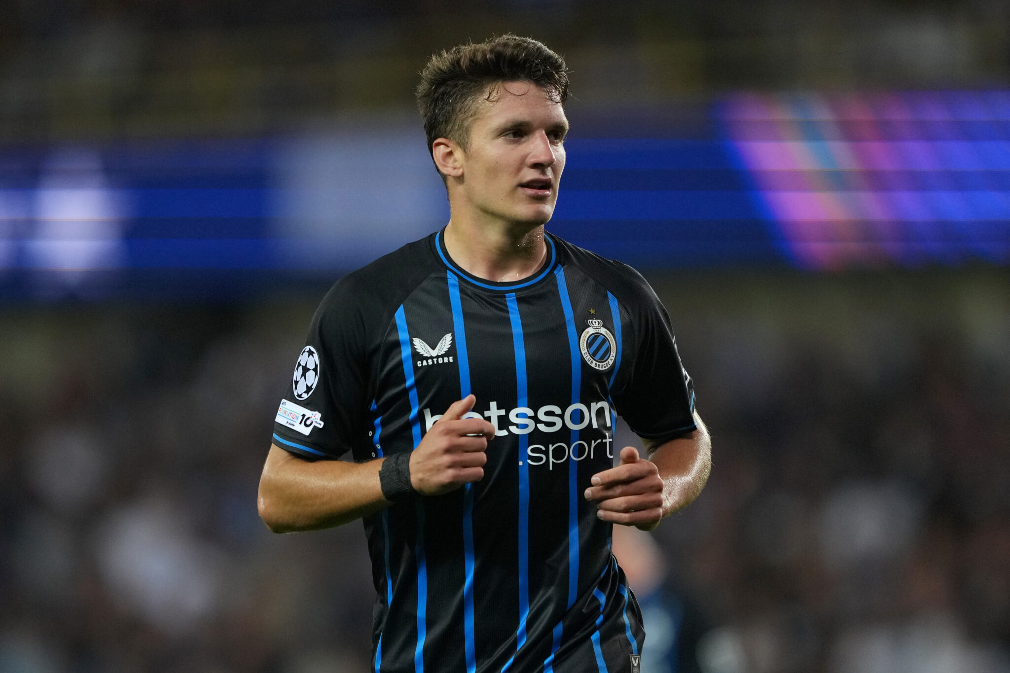 Arsenal close on £34m Tzolis deal to replace Trossard