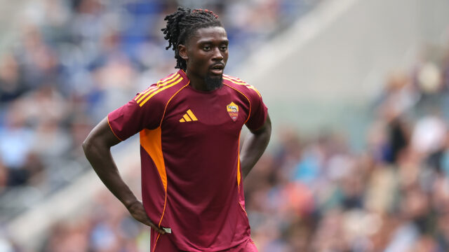 Roma frustrated as Manchester United delay Kone offer