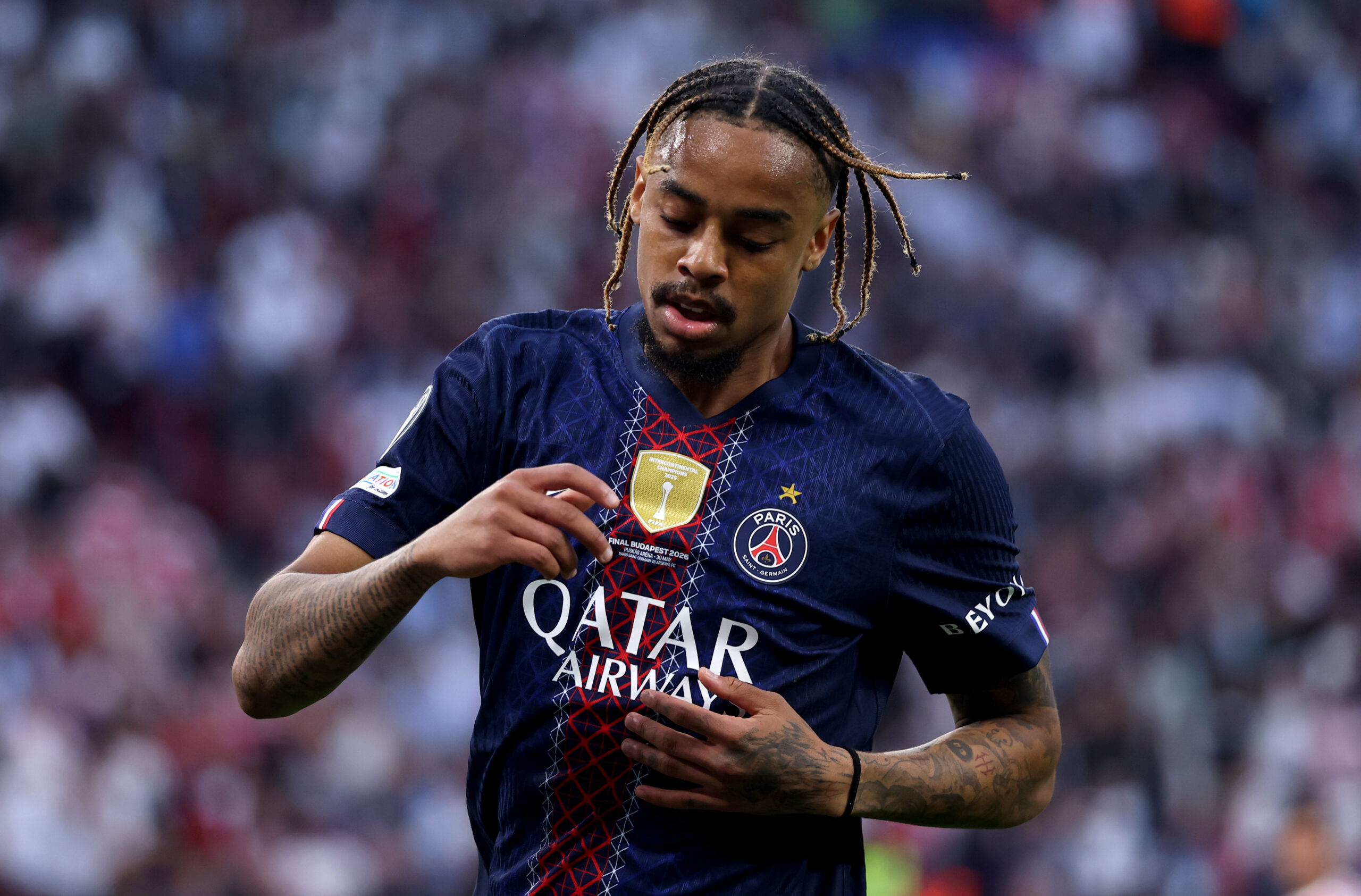 Liverpool prepare opening bid for PSG’s Barcola
