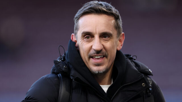 Neville backs Chelsea decision to target veteran Premier League duo