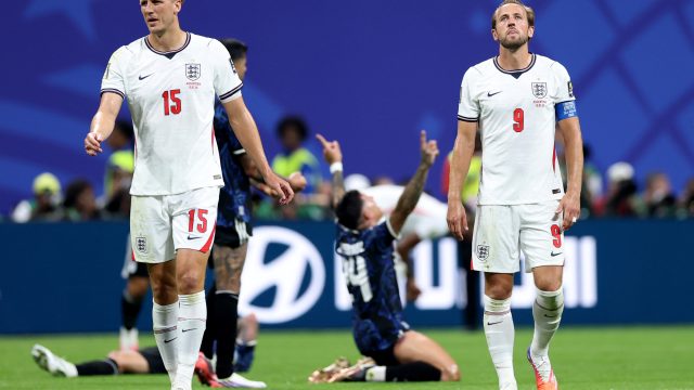 England criticised for lack of bravery in possession after Argentina defeat