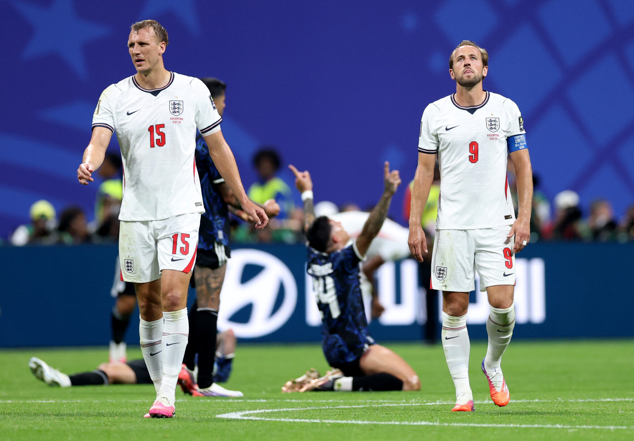 England criticised for lack of bravery in possession after Argentina defeat