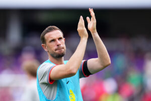 Chelsea sign Henderson on two-year contract