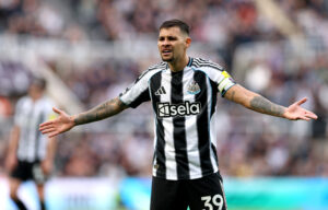 Newcastle reject Arsenal’s opening bid for Guimaraes