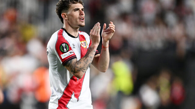 Chelsea close in on Chavarria deal from Rayo Vallecano