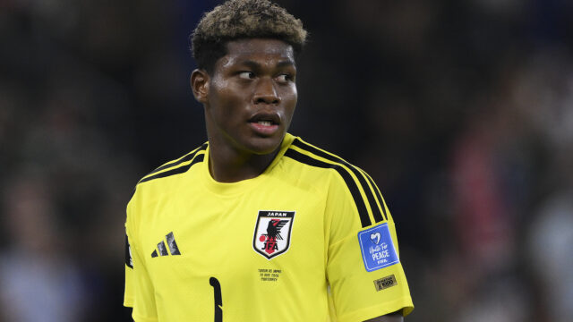 Aston Villa in talks to sign Zion Suzuki after PSG move collapses
