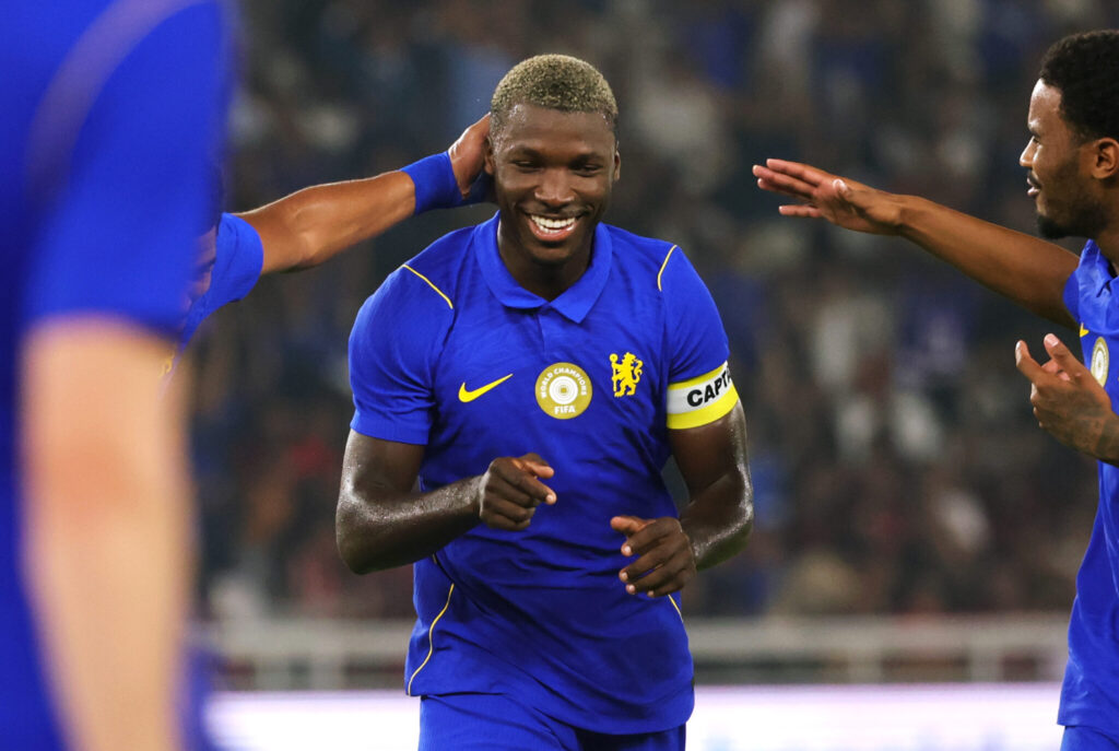 Chelsea duo ruled out as Alonso delivers injury update