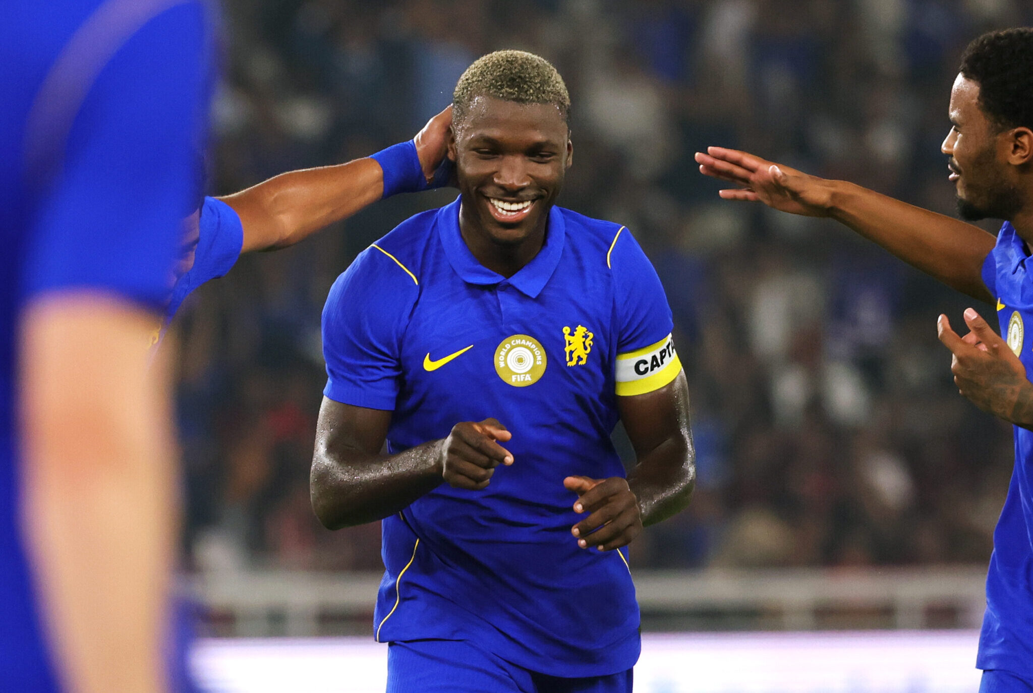 Chelsea duo ruled out as Alonso delivers injury update