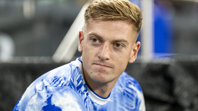 Como make loan move to sign out-of-favour Chelsea forward