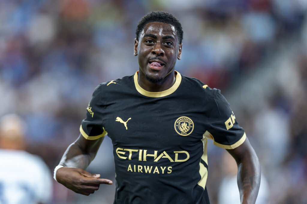 Divin Mubama in the Man City away kit for the 2026/27 Premier League season.
