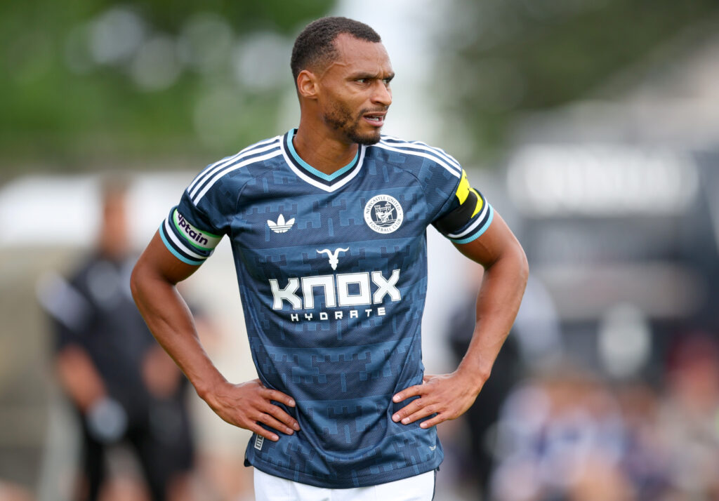 Jacob Murphy in the Newcastle United away kit for the 2026/27 Premier League season.