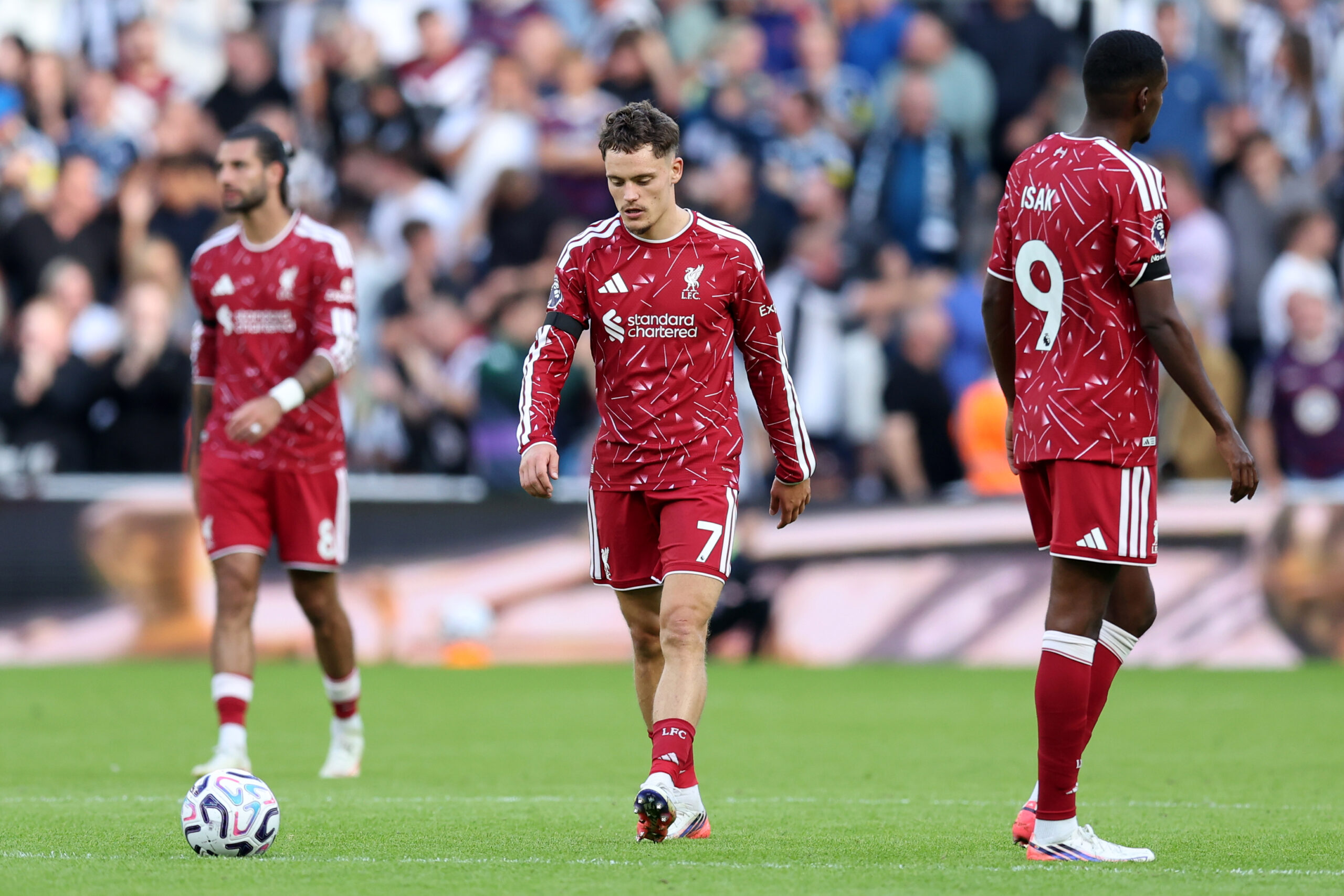 Neville says media have been ‘too kind’ to underperforming Liverpool pair