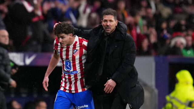 Simeone sends ‘perfectly clear’ Alvarez transfer message to Arsenal and Barcelona