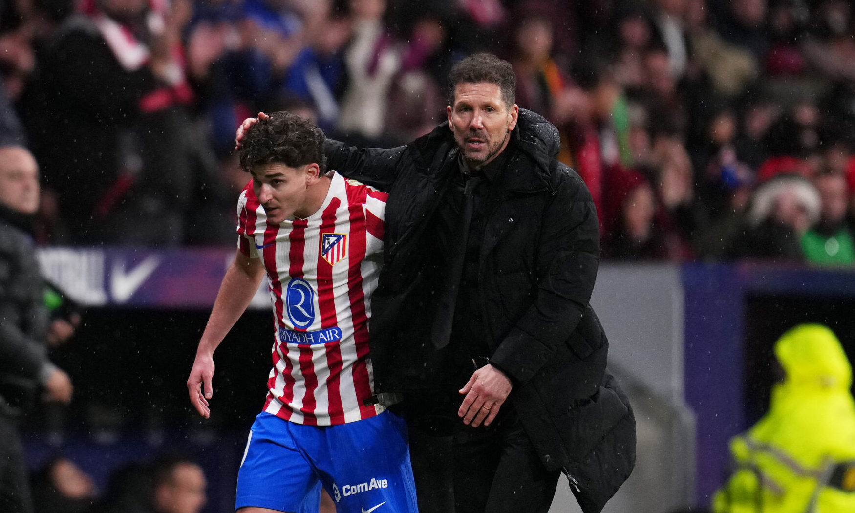 Simeone sends ‘perfectly clear’ Alvarez transfer message to Arsenal and Barcelona