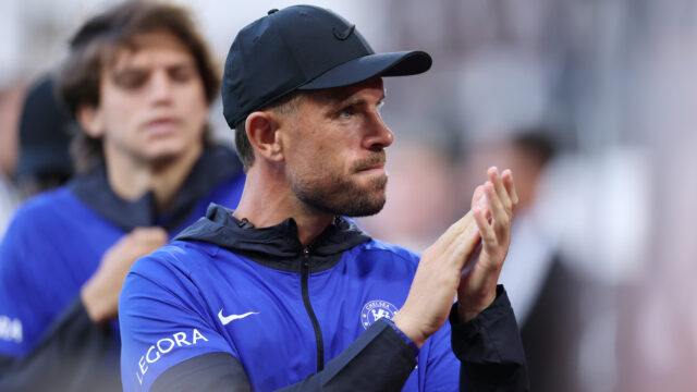 Henderson and Welbeck start for Chelsea against Brentford