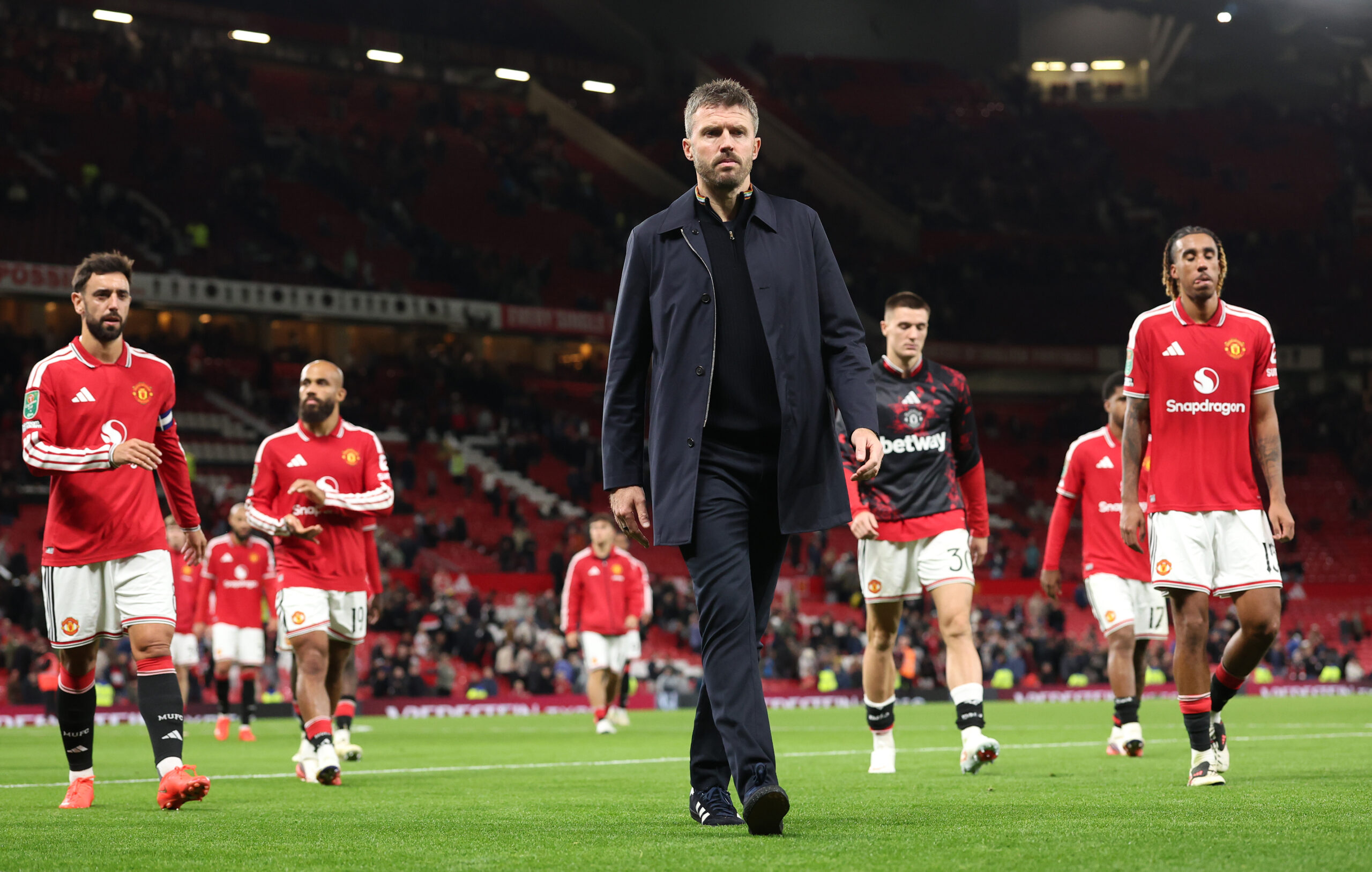Carrick understands Man United fan frustration after cup exit