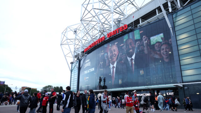Man Utd debt remains above £1bn despite record revenue