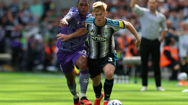 Lewis Hall signs new Newcastle deal to end Man United transfer talk